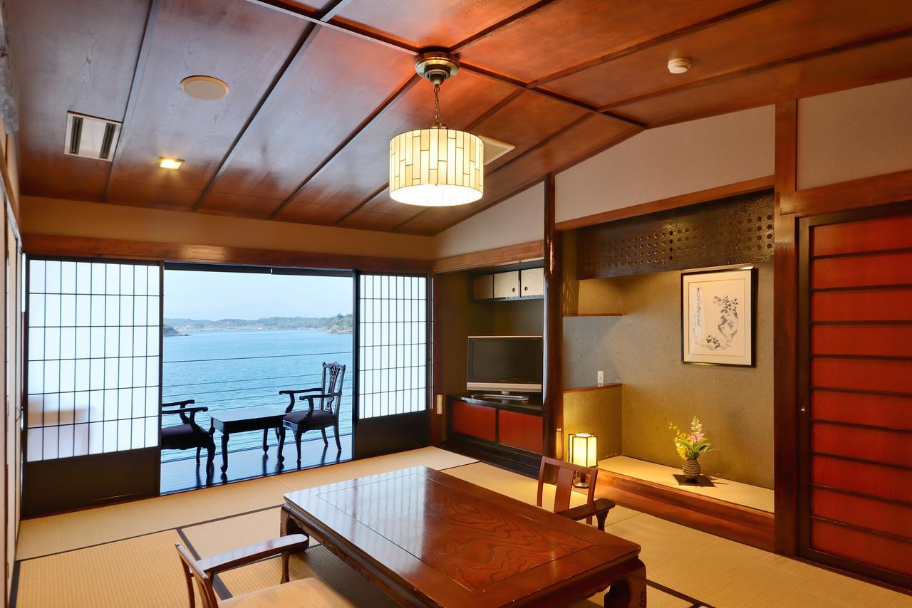 Uminoyasuragi Hotel Ryugu Kami Amakusa Exterior photo